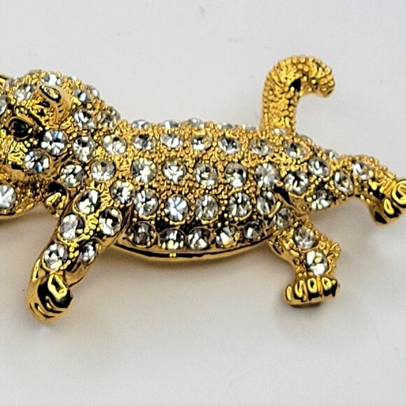 CHASING Butterfly Crystal Studded Cat Brooch Pin - Picture 3 of 6